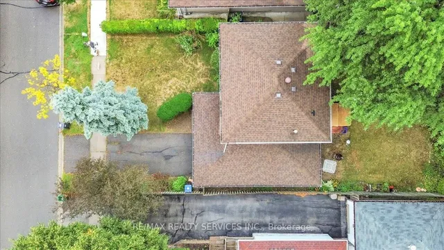Additional image 36 of 88 Sutherland Ave