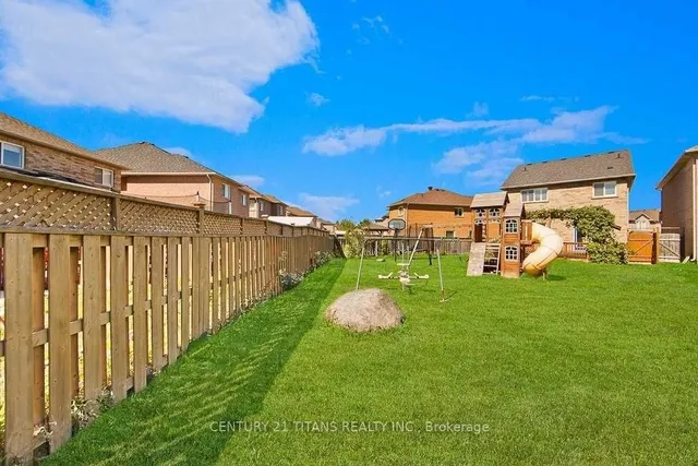 Additional image 23 of 30 Trevino Cres