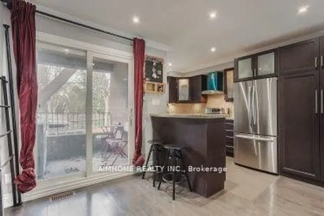 Additional image 10 of 360 R Dundas St Unit Th#2