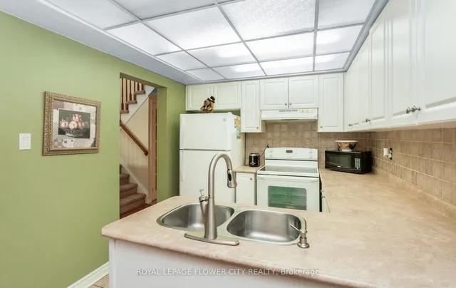 Additional image 18 of 41 Chipstead Ave