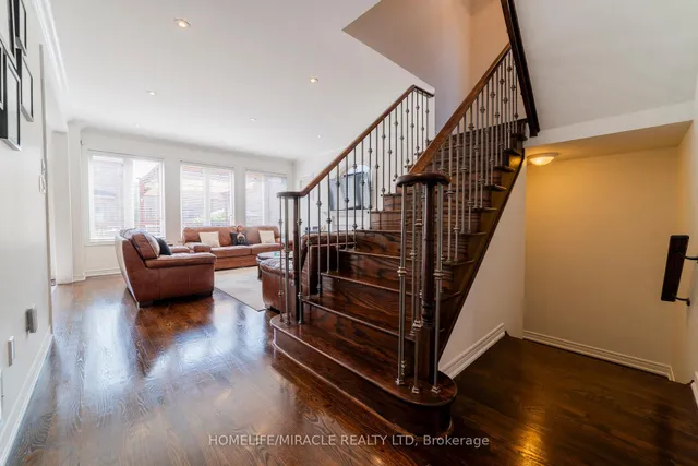 Additional image 6 of 86 JUNETOWN Circ