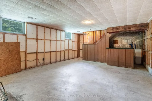 Additional image 17 of 572 Parkside Dr