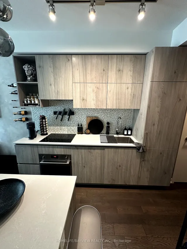 Additional image 4 of 1 Yorkville Ave Unit 3304