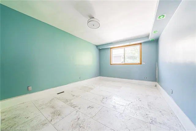 Additional image 11 of 49 Pinard St