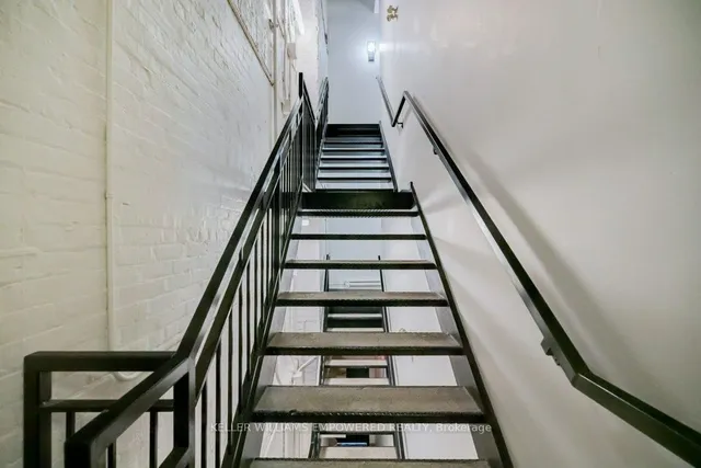 Additional image 29 of 189 Queen St Unit 5