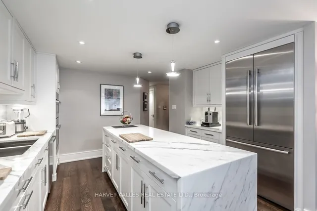 Additional image 14 of 110 Bloor St Unit 1309