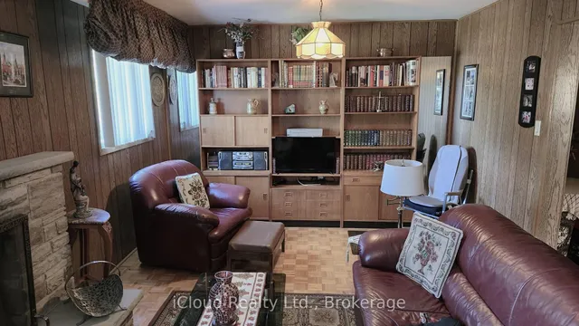 Additional image 19 of 214 Fairglen Ave