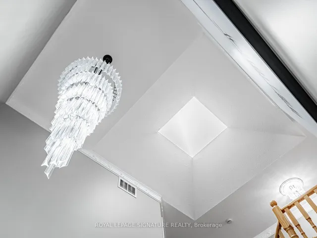 Additional image 21 of 5245 Champlain Tr