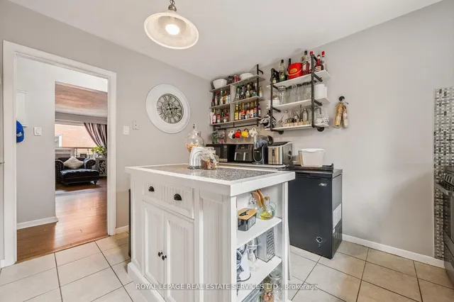 Additional image 27 of 19 Dover Dr