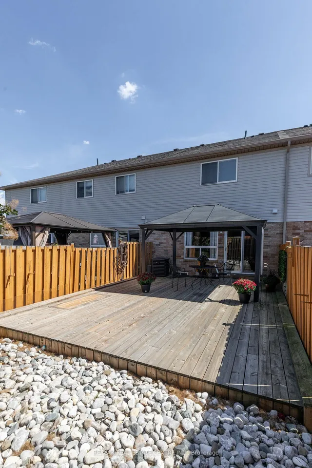 Additional image 35 of 10 Cadham Blvd Unit 37