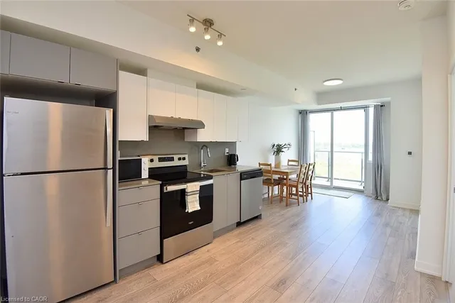 Additional image 13 of 3200 Dakota Common Unit B1006