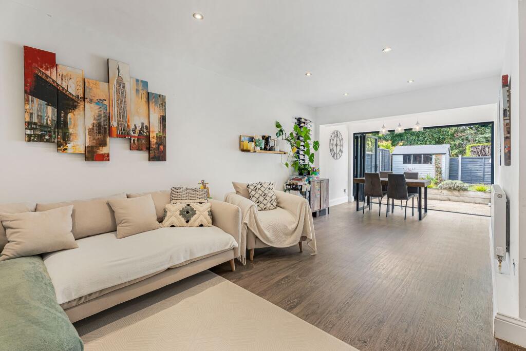 Additional image 6 of Meadow Close, Welham Green, AL9