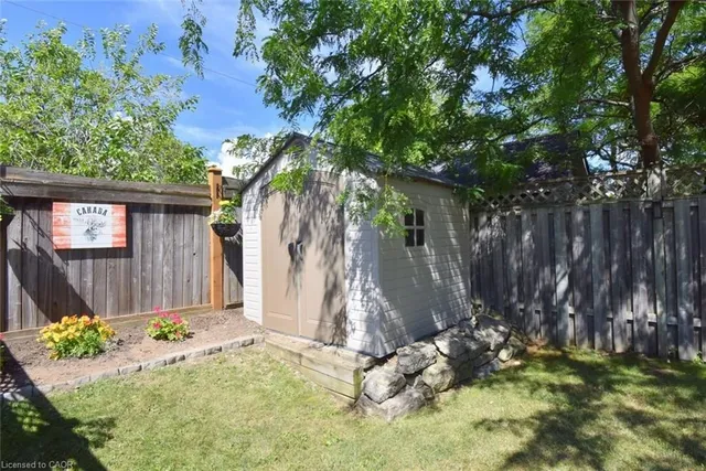 Additional image 40 of 15 Bronte Crt