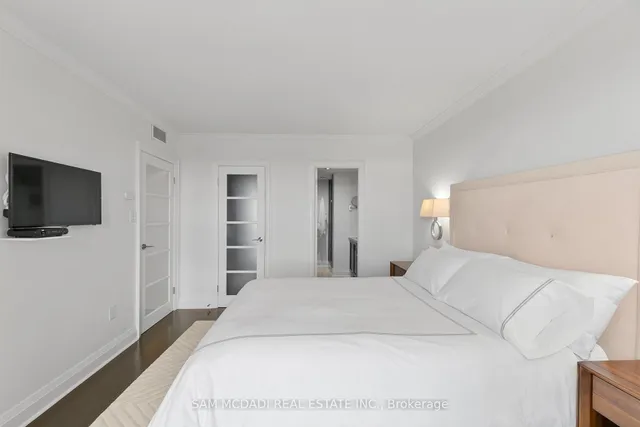Additional image 21 of 2045 Lakeshore Blvd Unit 2212