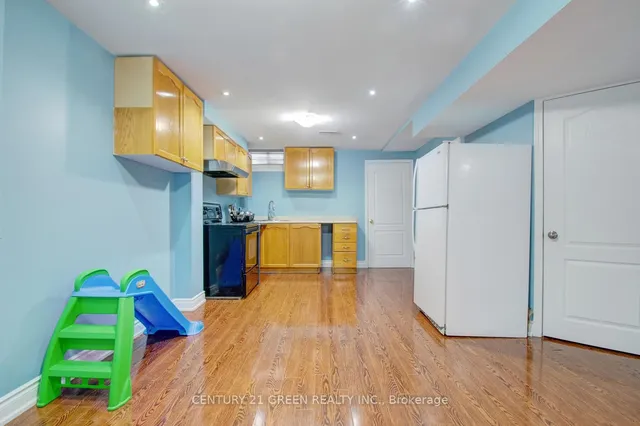 Additional image 42 of 26 Oatfield Rd