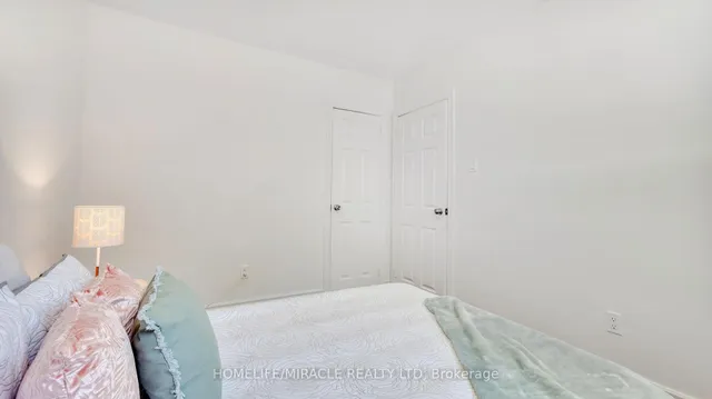 Additional image 30 of 8 Hollyhedge Dr