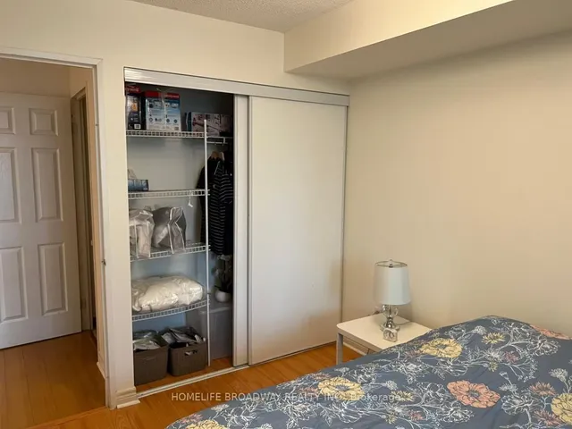 Additional image 10 of 18 Parkview Ave Unit 1907