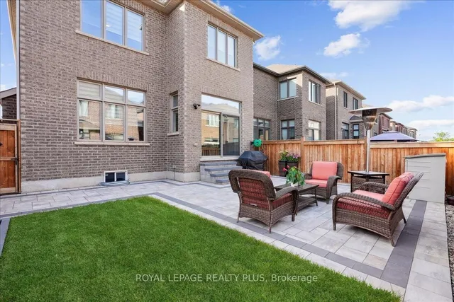 Additional image 40 of 1416 Lakeport Cres