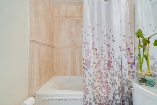 Additional image 23 of 28 William Carson Cres Unit PH22