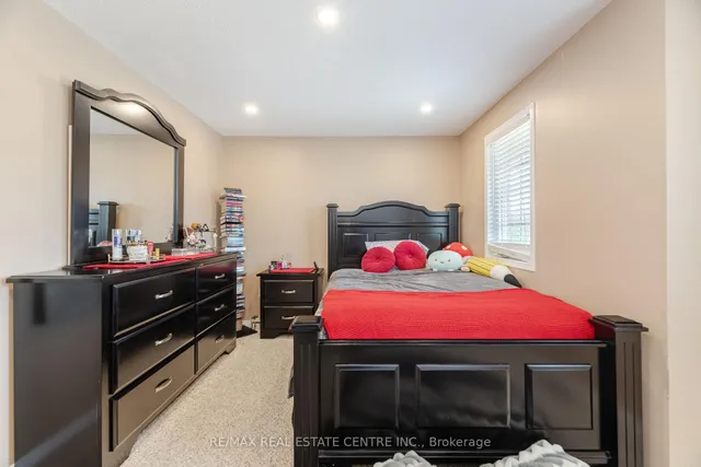 Additional image 25 of 35 Pantano Dr