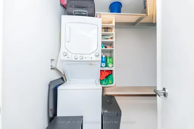 Additional image 9 of 51 East Liberty St Unit 2215