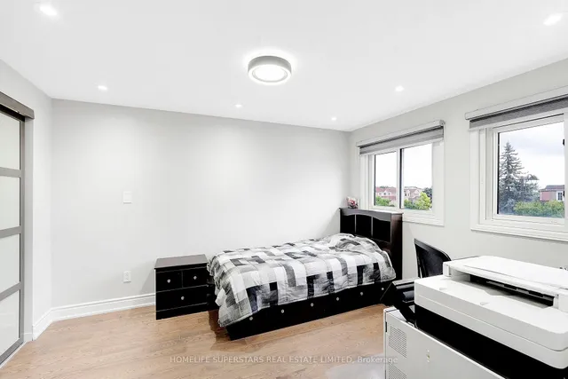 Additional image 22 of 26 Songsparrow Dr