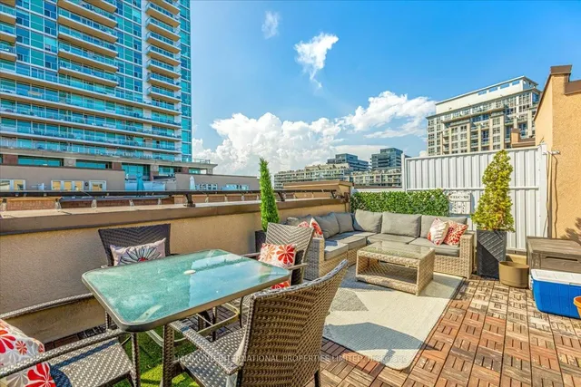 Additional image 22 of 46 Western Battery Rd Unit 838