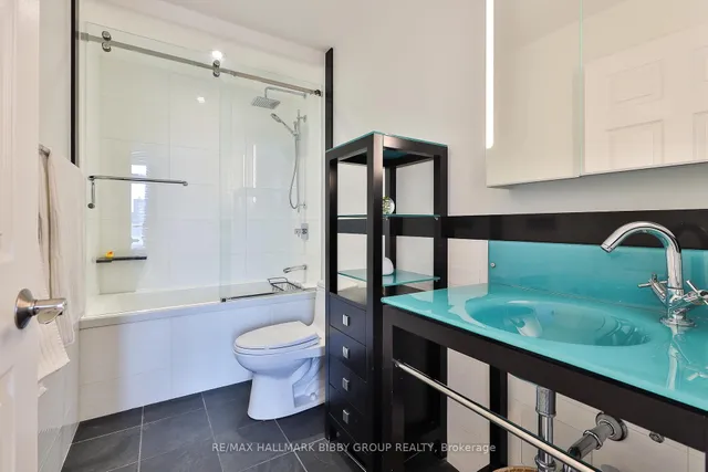 Additional image 28 of 230 King St Unit PH18