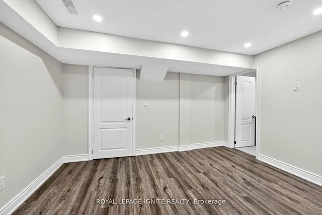 Additional image 39 of 24 Micarta Ave