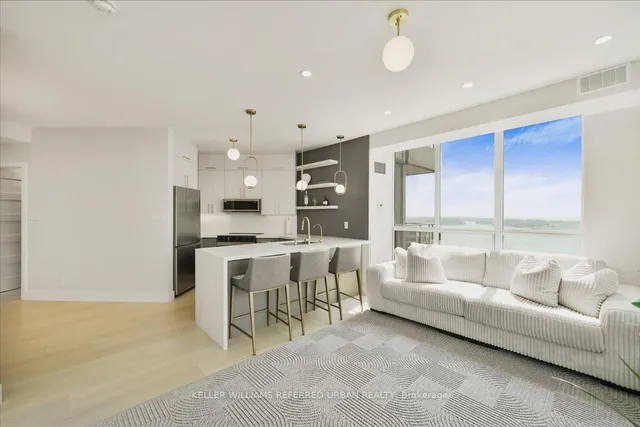 Additional image 12 of 228 Queens Quay Unit 2011