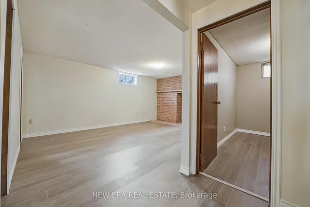 Additional image 22 of 3 Envoy Blvd