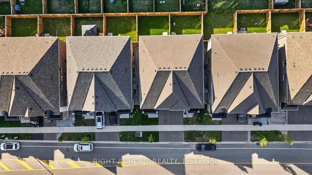 Additional image 45 of 471 Bergamot Ave