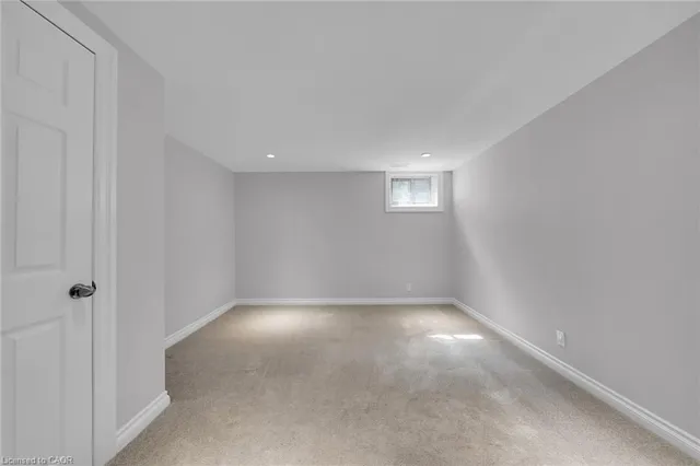 Additional image 31 of 441 Elmwood Ave