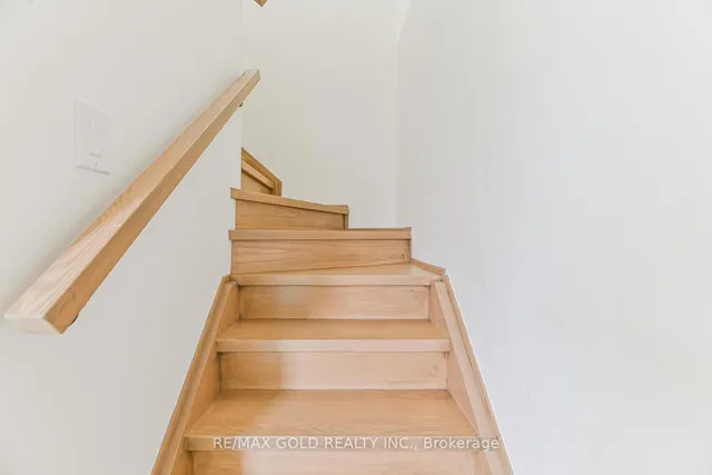 Additional image 18 of 81 Drake Blvd