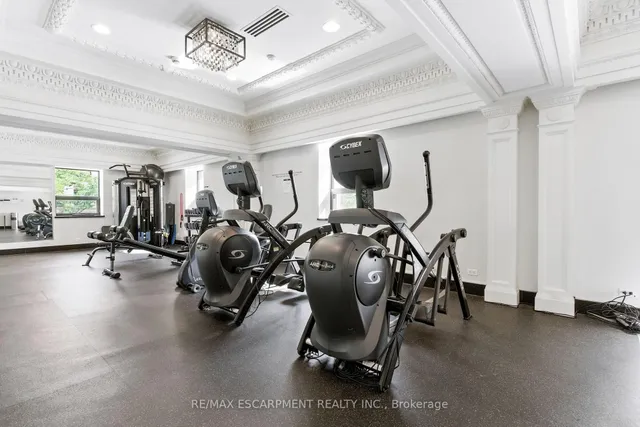 Additional image 35 of 118 King St Unit 523