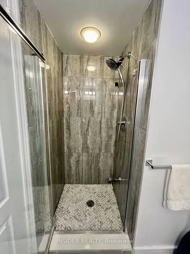 Additional image 26 of 2 Rean Dr Unit 1612
