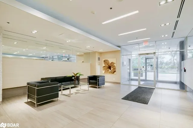 Additional image 3 of 3520 Danforth Ave Unit 609