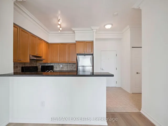 Additional image 18 of 7 Lorraine Dr Unit UPH-06