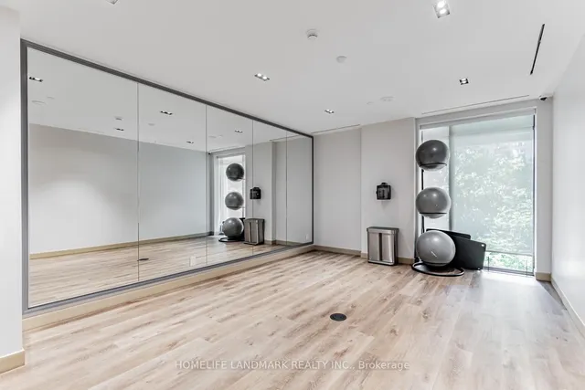 Additional image 20 of 65 Mutual St Unit 2501