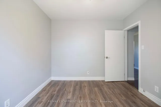 Additional image 11 of 22 Nancy St