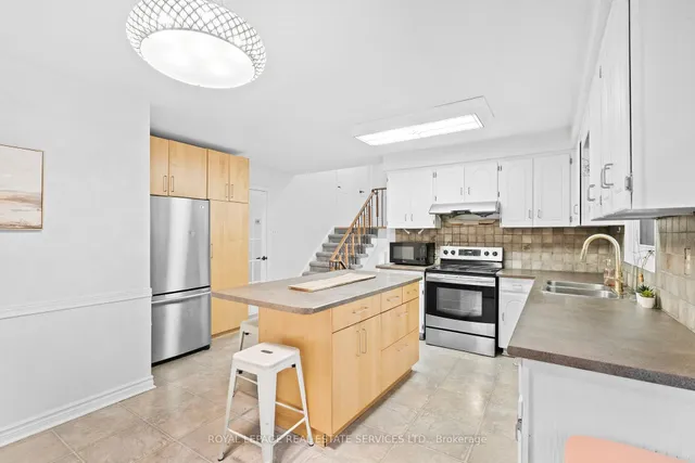 Additional image 8 of 1504 Kenilworth Cres