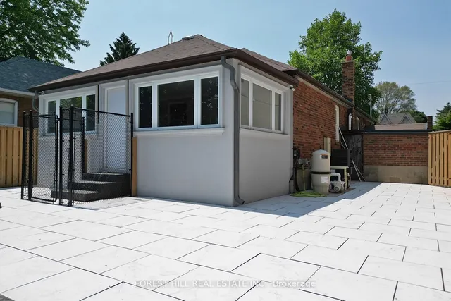 Additional image 30 of 21 Presteign Ave