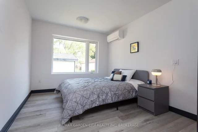 Additional image 34 of 23 Warren Ave