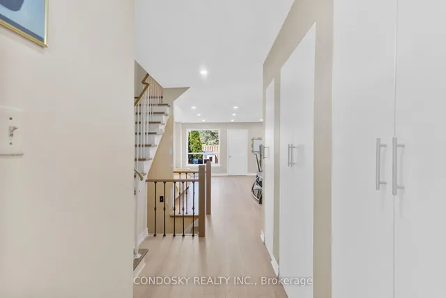 Additional image 3 of 42 Village Crt