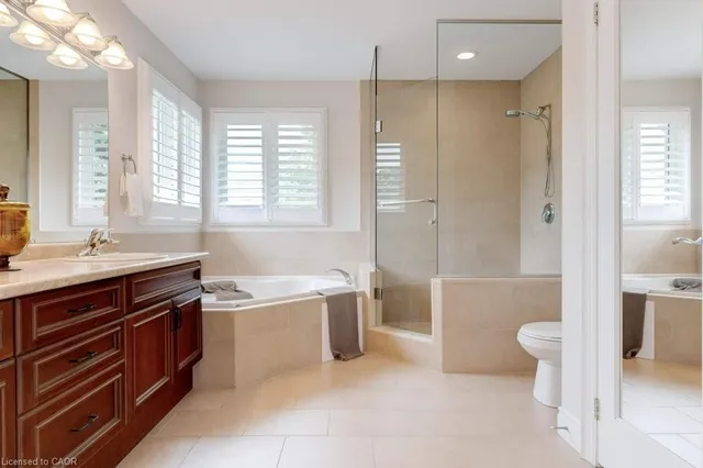 Additional image 34 of 47 Premier Rd