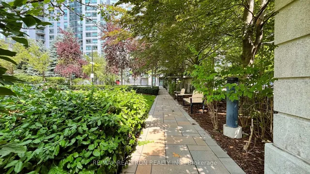 Additional image 36 of 21 Hillcrest Ave Unit 2007