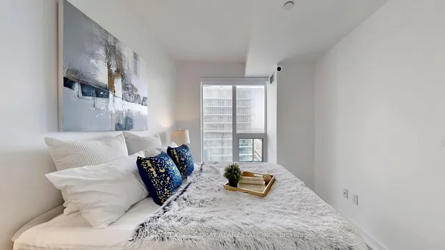 Additional image 9 of 115 Mcmahon Dr Unit 3707