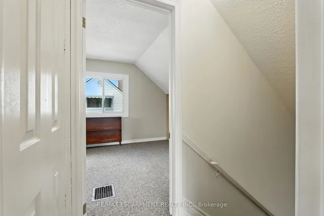 Additional image 21 of 172 Adair Ave