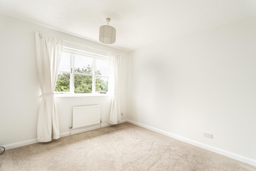 Additional image 6 of Horsemans Ride, St. Albans, Hertfordshire, AL2