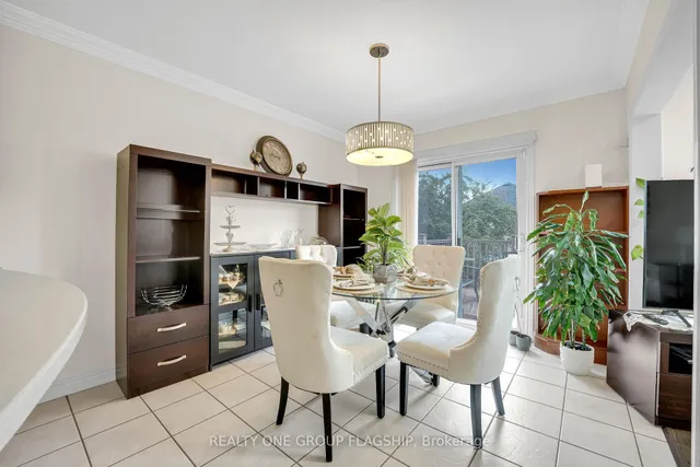 Additional image 10 of 1128 Knotty Pine Grve